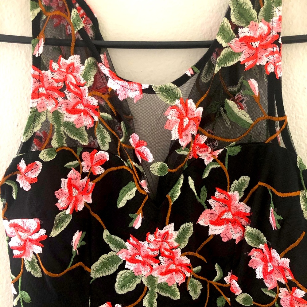 NWT Lulu’s Embroidered Cocktail Dress